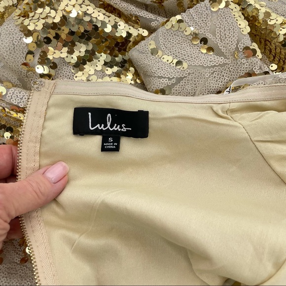NWT Lulu’s Dress with Sequins Nude & Gold Small - Picture 9 of 12